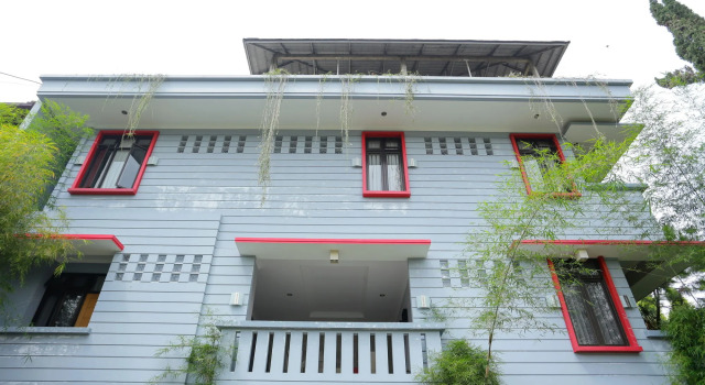 RedDoorz @ Sersan Bajuri atas