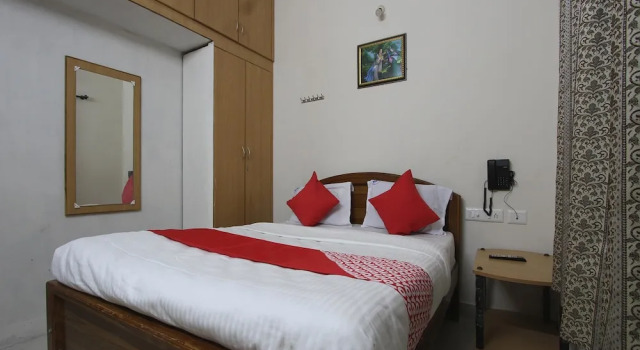 OYO 15860 Navanna Residency, Забронировать Отель Отели штата Тамилнада с завтраком, Завтраки