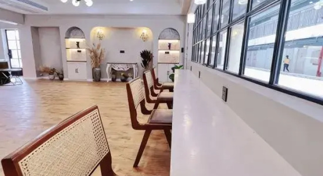 Qingpu Art Hotel