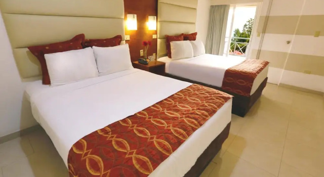 Номер Executive с балконом Minister Business Hotel