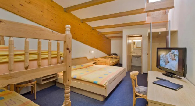 Семейный номер Standard Hotel Olympica