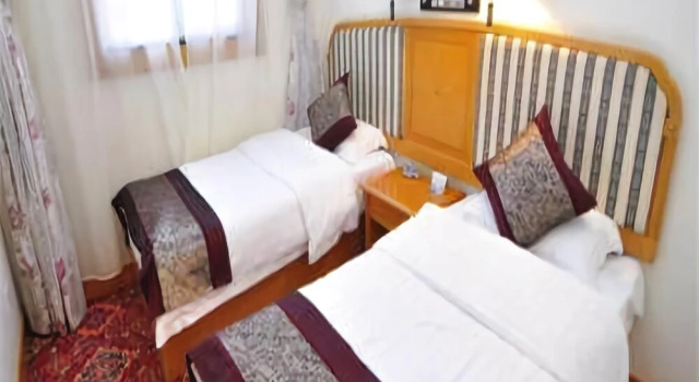Yuboyuan Hotel Yuxi, Rezerwuj Hotel Hotele w Yuxi z parkingiem, Parking