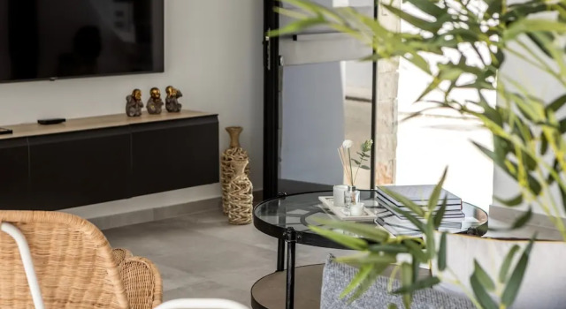 Protaras Aqua Pearl Villa 3, Varaa Villa Hotellit Protarás uima-altaalla, Uima-allas