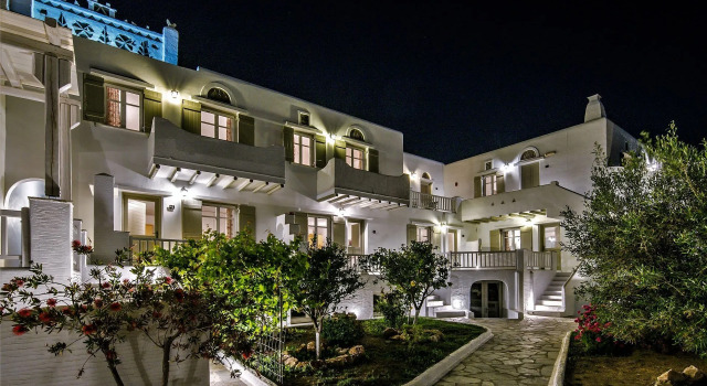 Cavos Studios & Appartements