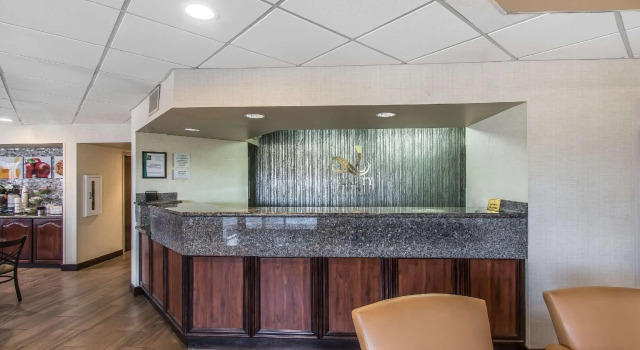 Hampton Inn Monroe, Varaa Hotelli Monroe Louisiana