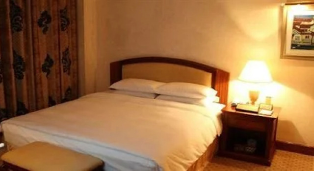 Lintong Grand Hotel - Lingcang, Buchen Sie Hotel Lincang Yunnan