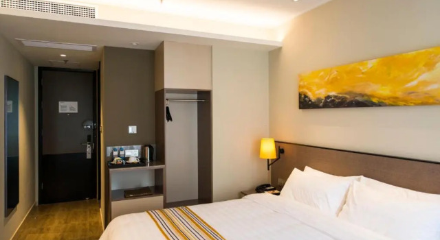 Номер Business Home Inn Plus Suzhou Wujiang Fenhu Luxin Avenue