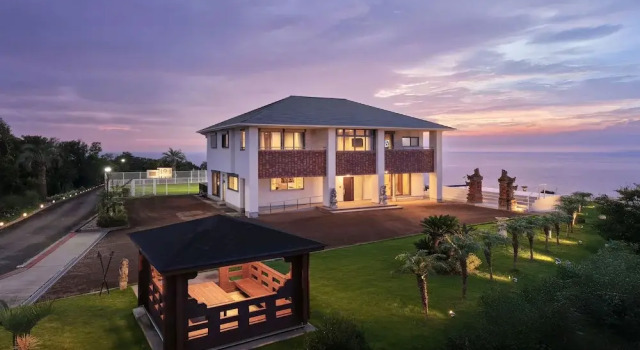 Вилла с балконом Crystal Villa Shirahama Oceans Dog Resort