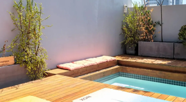 Tranquil Escape in Sea Point Aureto