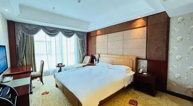 Люкс Deluxe Jinqian Jiahua Hotel