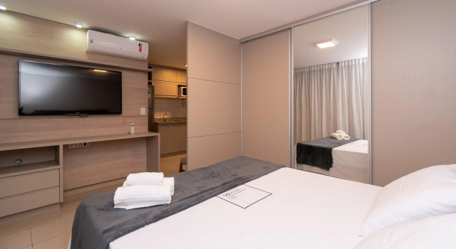 Flat Andar Alto No Edifício The Expression   Setor Bueno   Th1608, Забронировать Отель Отели Гояния с бассейном, рядом с Parque Vaca Brava, Бассейн