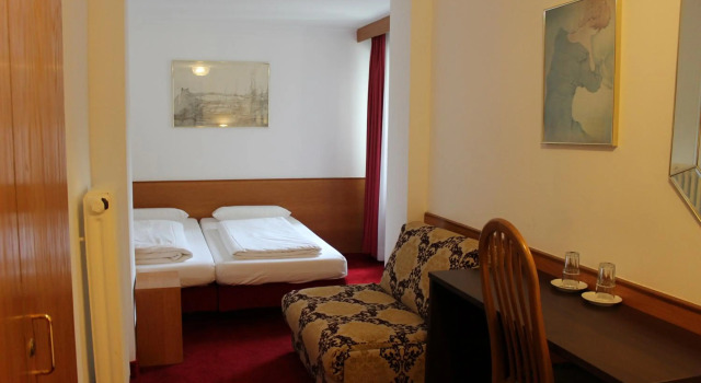 Montree Hotel