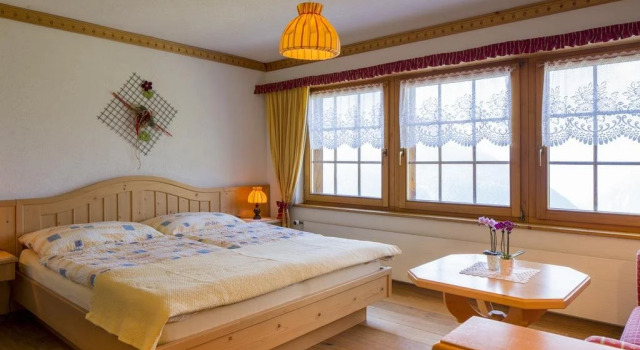 Alpenhotel zur Wildi Lauchernalp, Prenota Hotel Ferden Lotschental