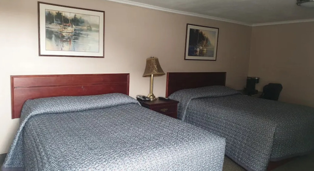 Четырёхместный номер Deluxe Coronation Motel