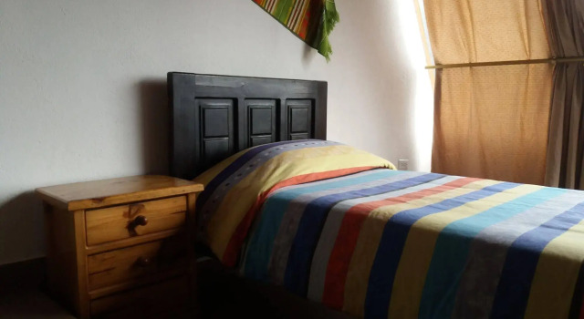 Hostal LAuberge Inn, Book Hostel Cheap Hotels in Sierra