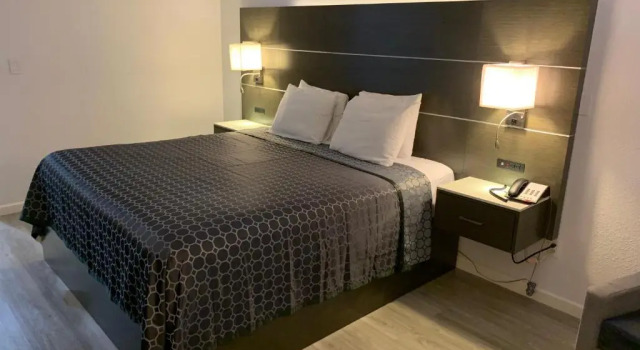 Двухместный номер Standard Mirage Inn & Suites