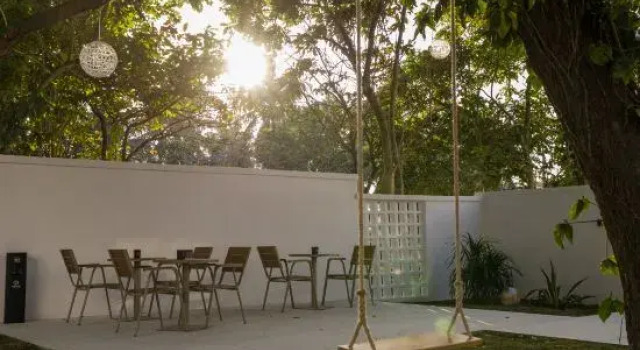 Homestayin Time, Boek Hotel Wanning Hainan