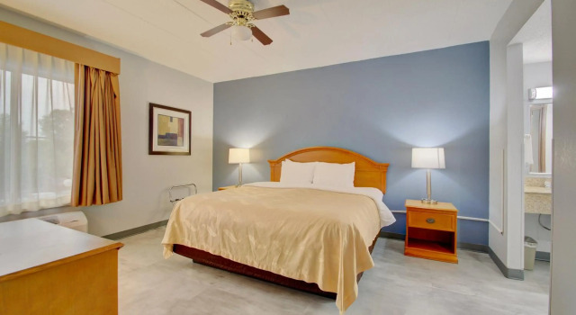 Quality Inn & Suites CVG Airport