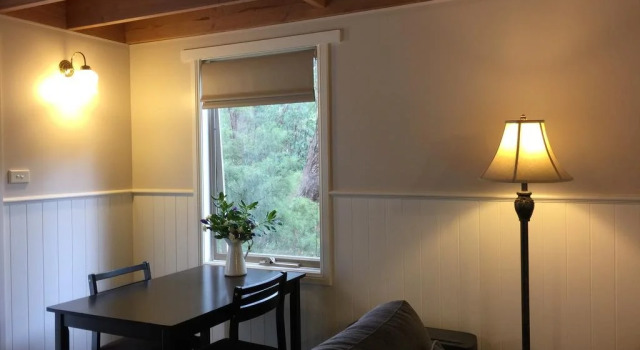 Brigadoon Cottages, Rezervasyon Otel Gippsland otoparklı oteller, Otopark