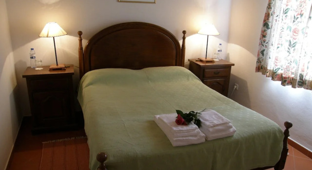 Herdades Da Frupor - Casas De Campo, Забронировать Отель Отели Сан-Теотониу 3 звезды, 3*