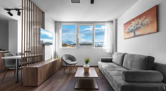 Люкс Deluxe с видом на город Ultima Suites, Nilie Hospitality MGMT