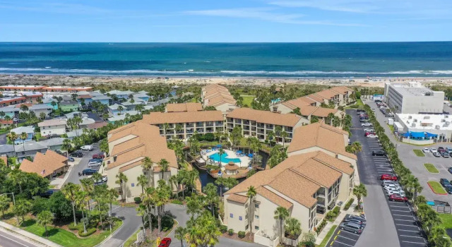 Ocean-view Condo With 2 Pools, Beach Access & Private Lanais