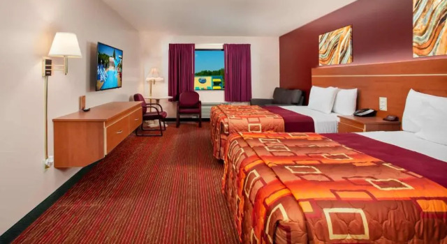 Grand Marquis Waterpark Hotel & Suites, Rezervați Hotel Lake Delton The Dells