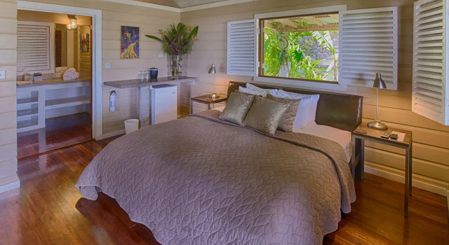 Pagua Bay House Oceanfront Cabanas, Prenota Hotel Marigot Dominica