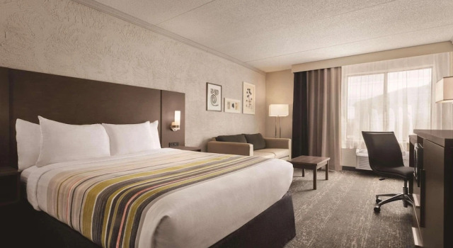 Двухместный номер Standard Country Inn & Suites by Radisson, Mt Pleasant-Racine West, WI