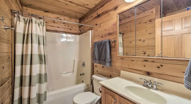 Paddle Ready: Hayward Lake View Retreat w/ BBQ, Book Hotel Hayward Wisconsin