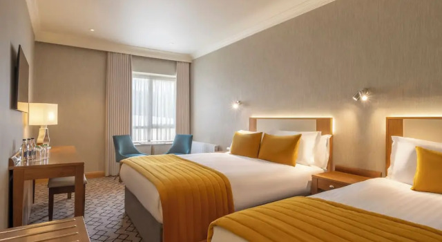 Трёхместный номер Classic Salthill Hotel