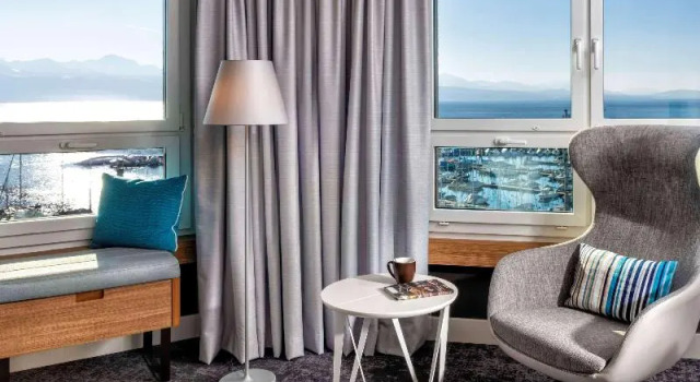 Двухместный полулюкс Mövenpick Hotel Lausanne