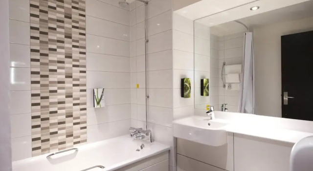 Трёхместный семейный номер Standard Premier Inn Darlington Town Centre
