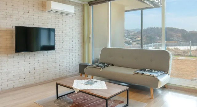 Yeosu Island Pet Pension, Reserva ahora Hostal o pensión Hoteles en Jeolla del Sur con aparcamiento, Aparcamiento