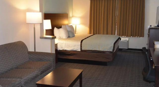 Люкс Best Western Plus Gateway Inn & Suites - Aurora