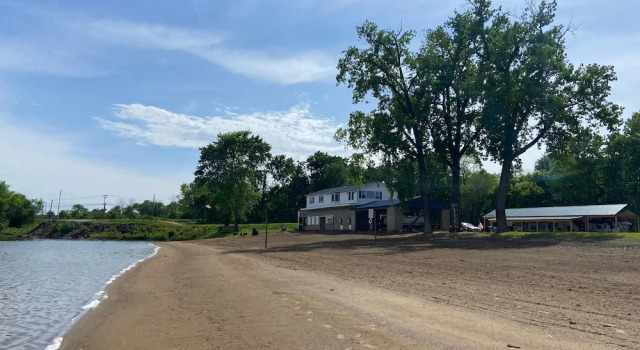 Коттедж Beach House on Lake