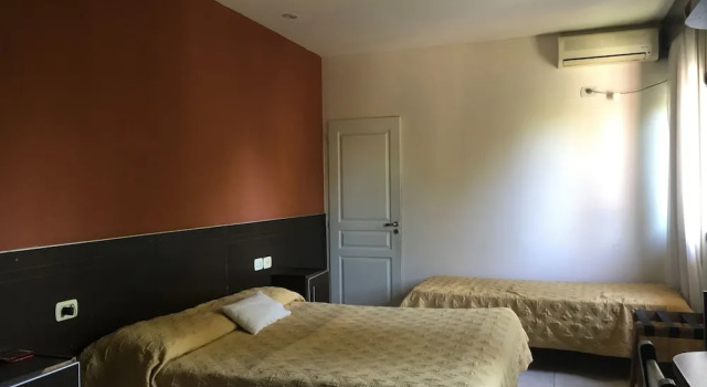 Трёхместный номер Superior с балконом Hotel Puesta del Sol