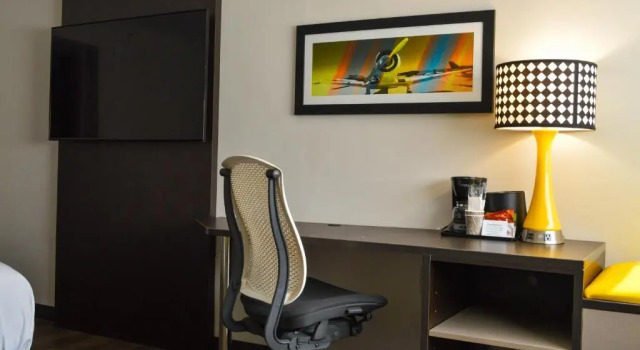 Четырёхместный номер Deluxe Отель Ft Lauderdale Hollywood Airport