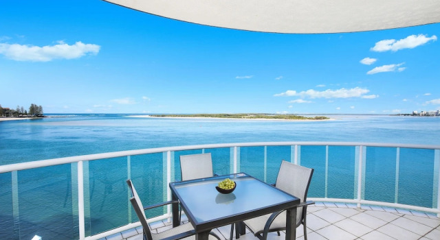 Апартаменты Пентхаус с 2 комнатами с балконом и с видом на воду Watermark Resort Caloundra
