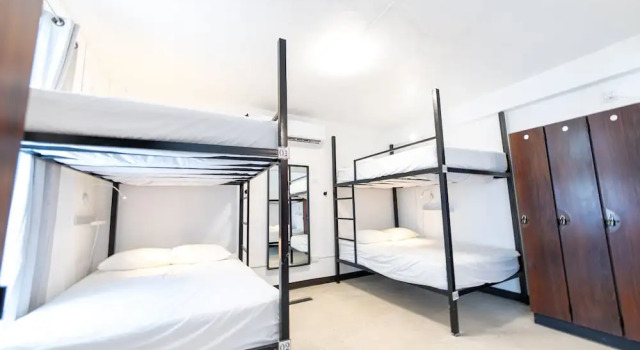 Кровать в общем номере Juliette Hostel Women Only