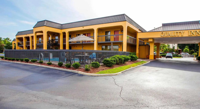Номер Standard Quality Inn Airport - Southeast