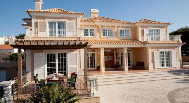 Blue Ocean Guest House, Забронировать Гостевой дом Гостевые дома Эрисейра, рядом с Пляж Norte, Гостевой дом