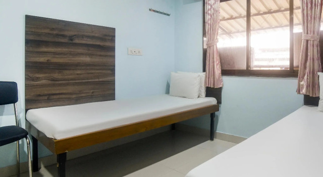 SPOT ON 41424 Hotel Sunny, Забронировать Отель Отели штата Махараштры 3 звезды, 3*