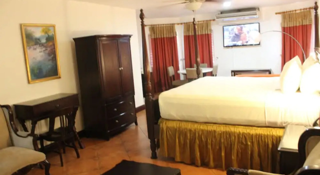 Номер Luxury Altamont Court Hotel