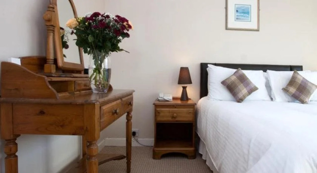 Ben Loyal Hotel, Prenota Hotel Hotel a Scozia con parcheggio, Parcheggio