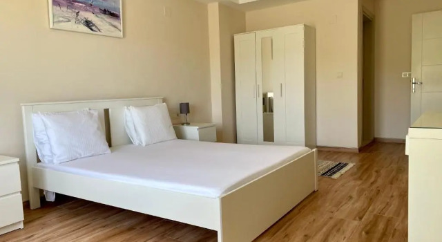 Olive Beach Residence, Rezerwuj Hotel Hotele w Karaburun z parkingiem, Parking