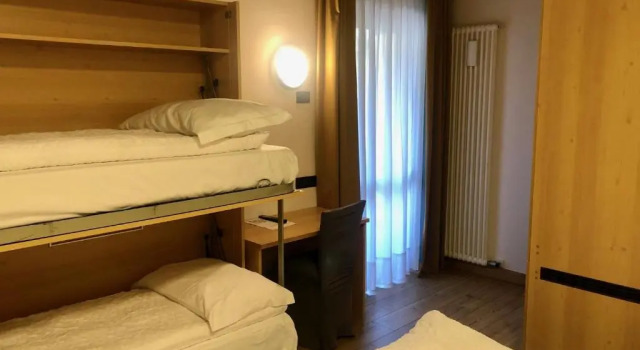 Семейный номер Standard с балконом Hotel Derby