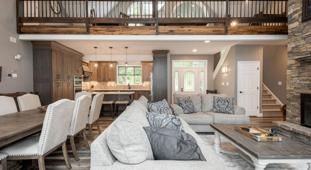 Stoney Point Five Bedroom Holiday Home