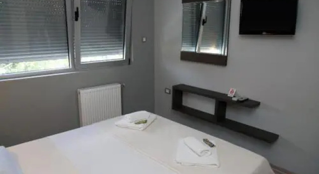 Silver House Hostel, Buchen Sie Hostel Čačak 
