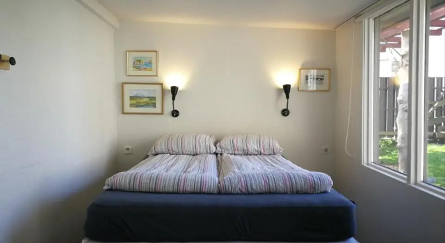 Коттедж с видом на сад Eric the Red Guesthouse